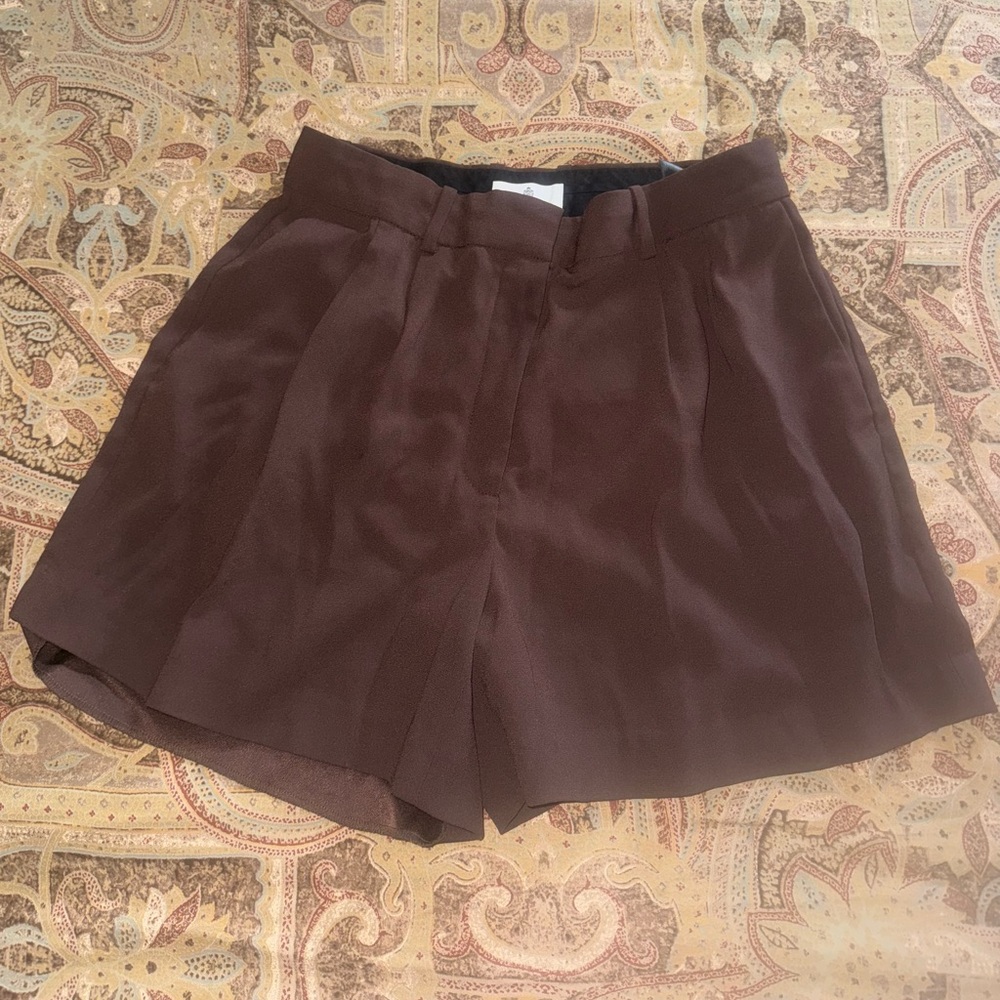 Aritzia shorts